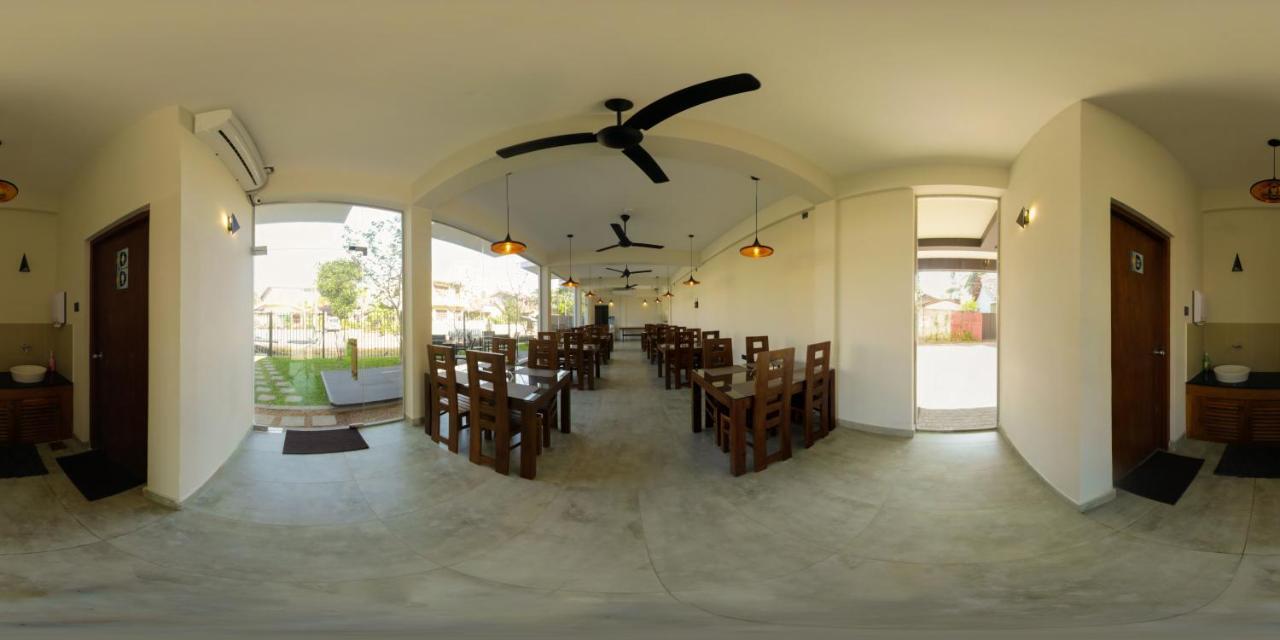 Hive 68 - Hotel And Resorts Негомбо Экстерьер фото